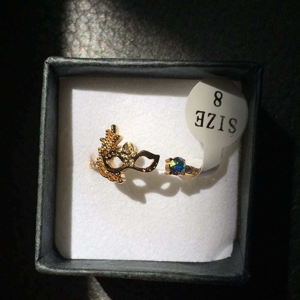 Fragrant Jewels ring sz 8 Alter ego collection